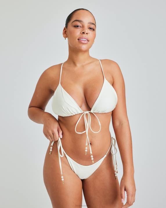 Bik Bok IW Hot girl summer charm bott Off white Clothing LPZ4403